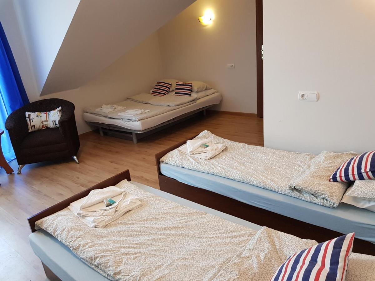 ロビ Balaton Rowy Bed & Breakfast エクステリア 写真