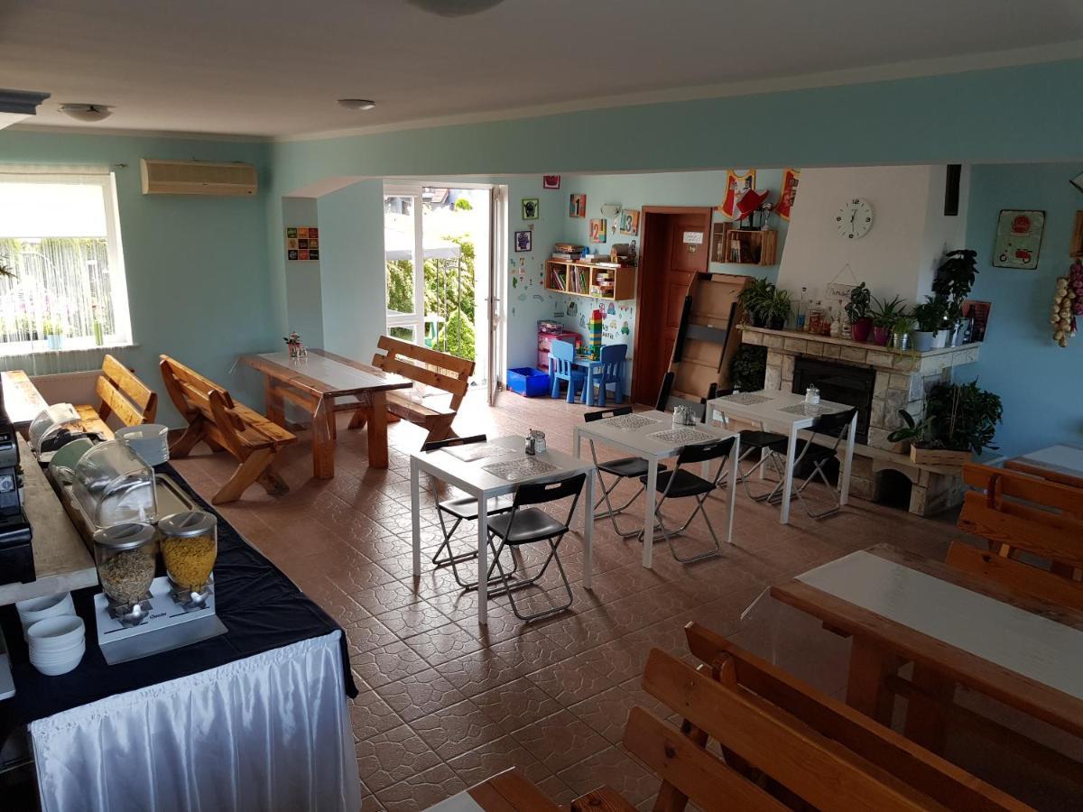 ロビ Balaton Rowy Bed & Breakfast エクステリア 写真