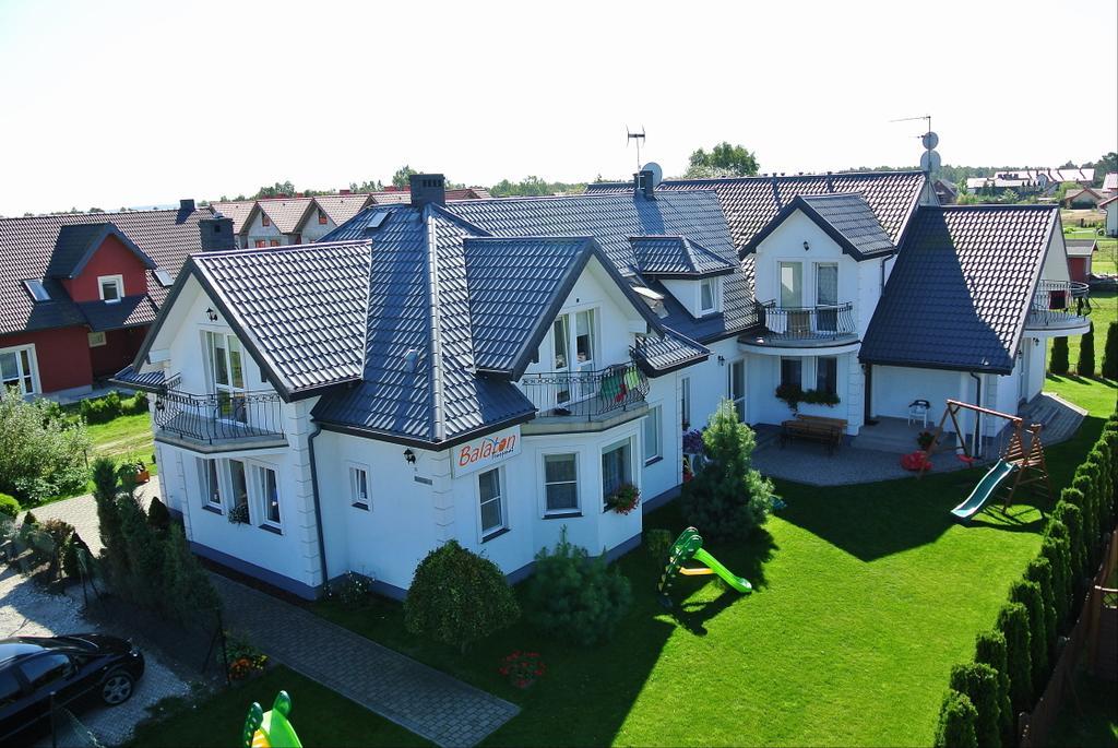 ロビ Balaton Rowy Bed & Breakfast エクステリア 写真