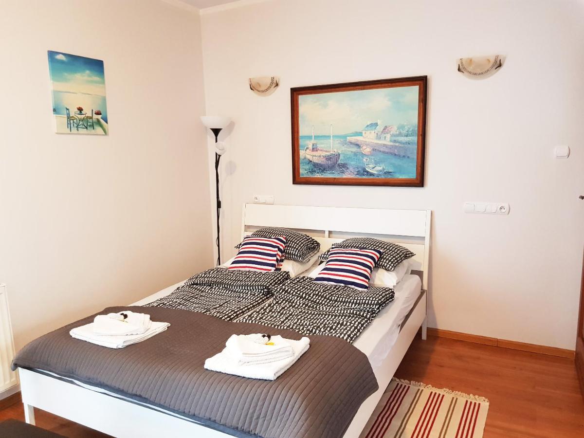 ロビ Balaton Rowy Bed & Breakfast エクステリア 写真
