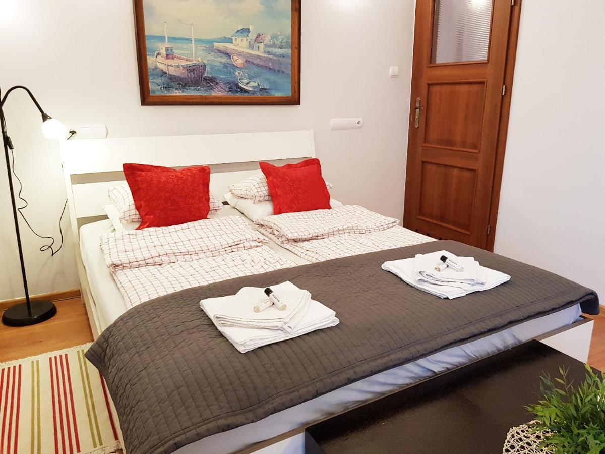 ロビ Balaton Rowy Bed & Breakfast エクステリア 写真