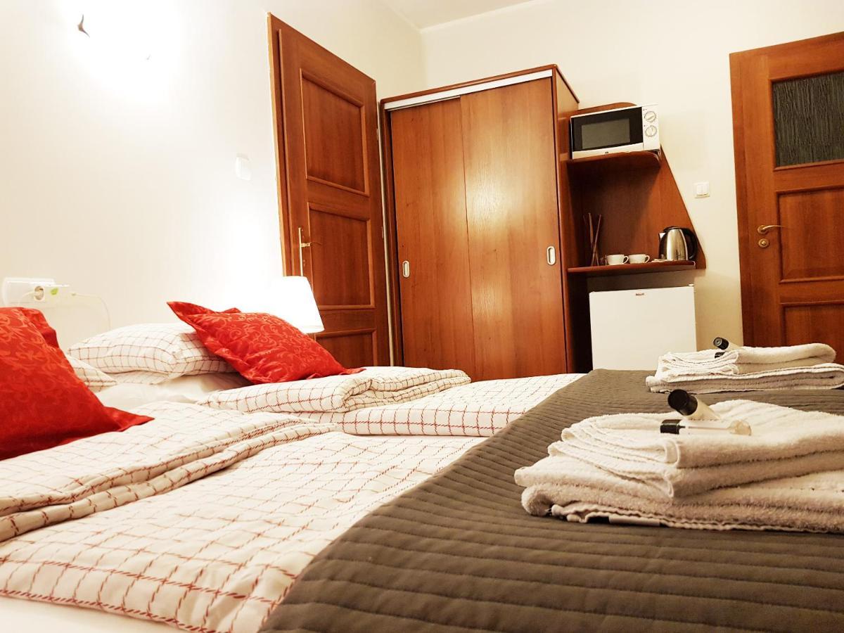 ロビ Balaton Rowy Bed & Breakfast エクステリア 写真