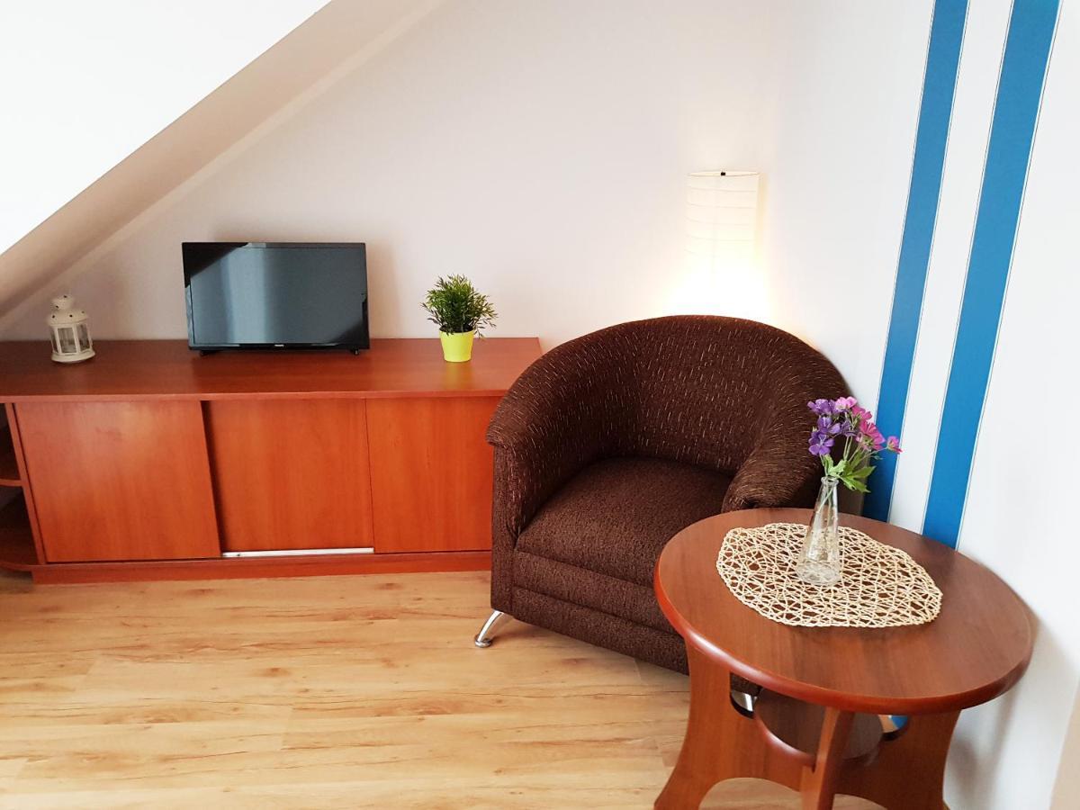 ロビ Balaton Rowy Bed & Breakfast エクステリア 写真
